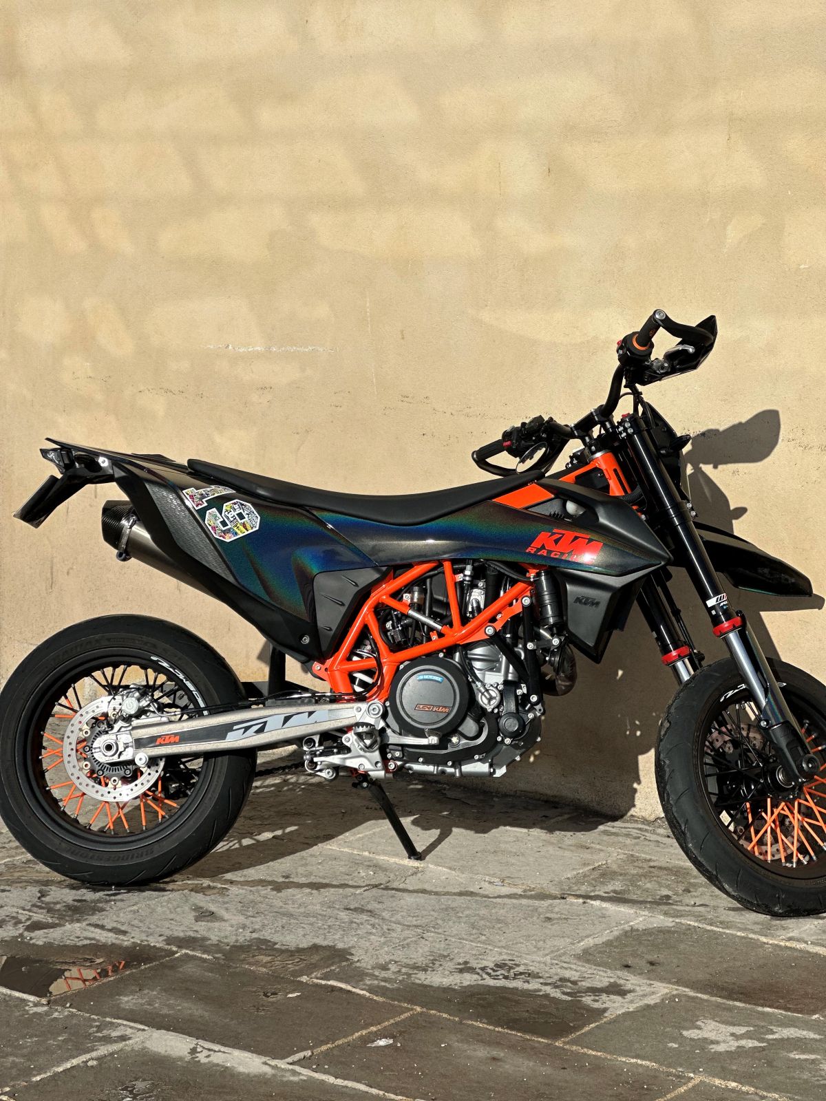 KTM covering moto vinyle effet caméléon personnalisé